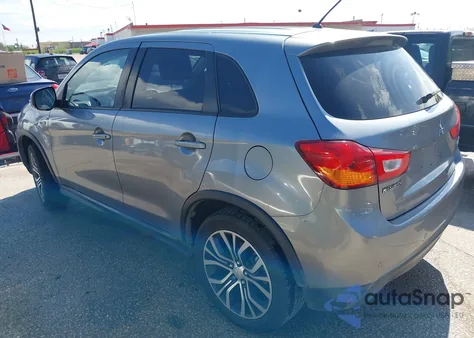 2016 Mitsubishi Outlander Sport 2.0 Es z USA, uszkodzony, nr VIN JA4AP3AU5GZ032221